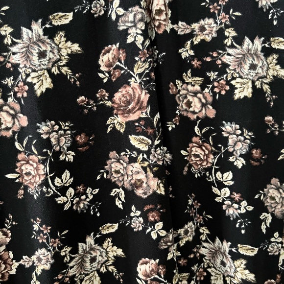 Forever 21 90s Floral Bodycon Dress - Picture 2 of 4